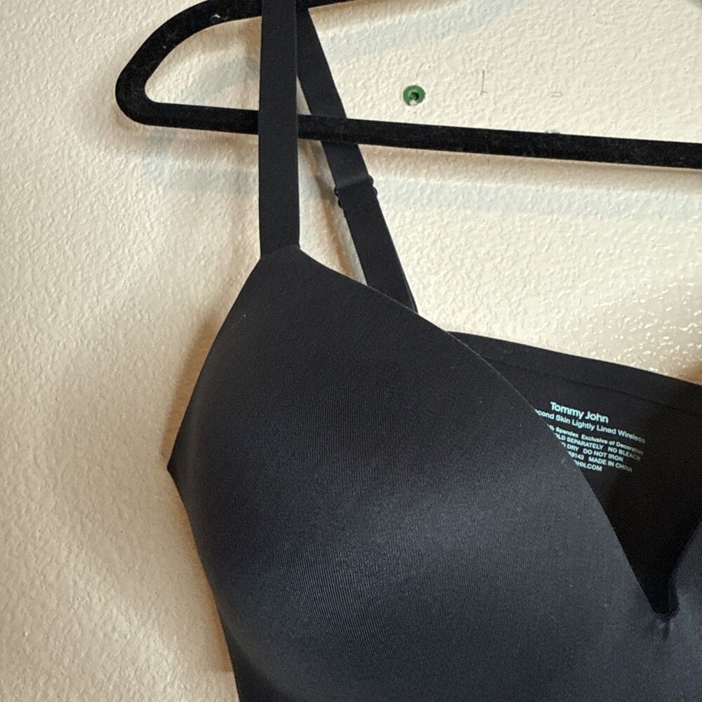 Tommy John Second Skin lightly lined wireless bra size 36C - Picture 2 of 8